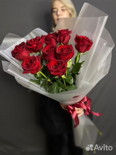 Розы красные