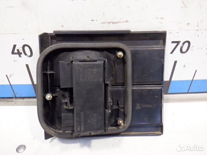 Фонарь задний внутренний левый VW Passat B3