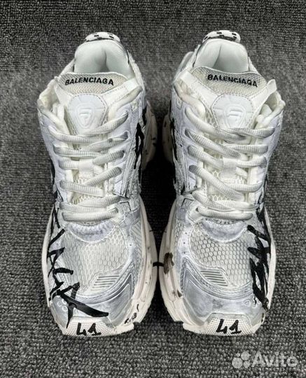 Balenciaga runner graffiti