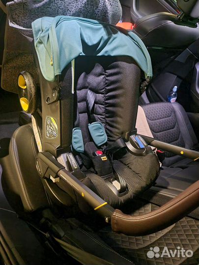 Коляска автокресло Doona Plus с базой