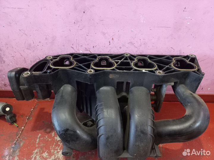 Коллектор впускной Ford Galaxy 2.3 E5SA