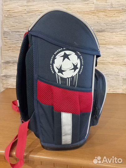 Школьный рюкзак grizzly