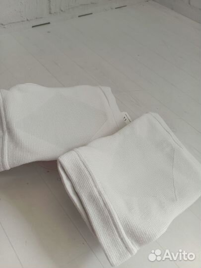 Наколенники для волейбола