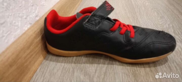 Футзалки Dicathlon