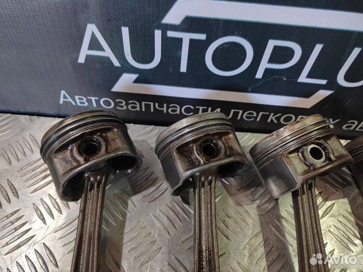 Поршень с шатуном Volkswagen Passat B5 AHL