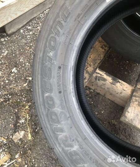 Bridgestone Dueler H/T 215/60 R17