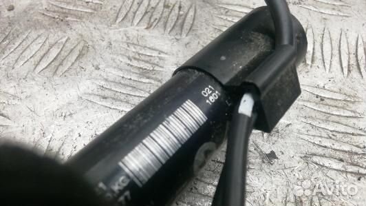 Ремень безопасности с пиропатроном сиденья передне