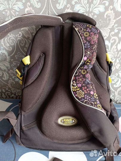 Рюкзак школьный