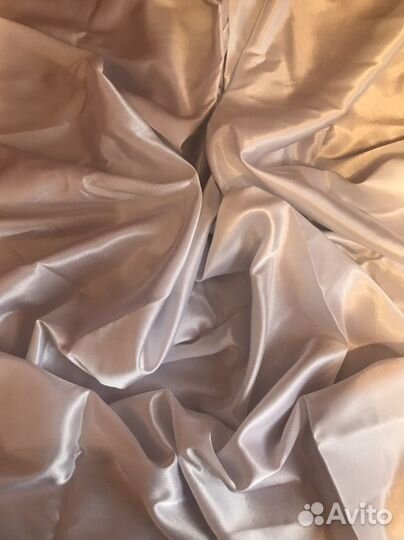 Атлас отрез 150*150 см