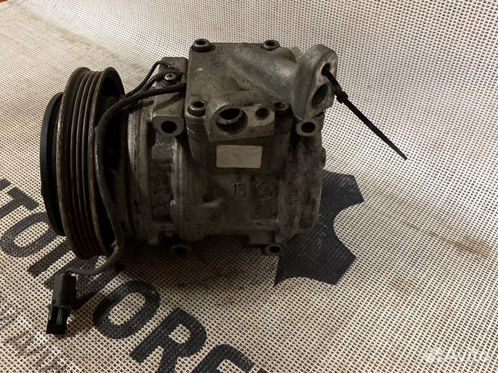 Компрессор кондиционера Kia 0K2A261450