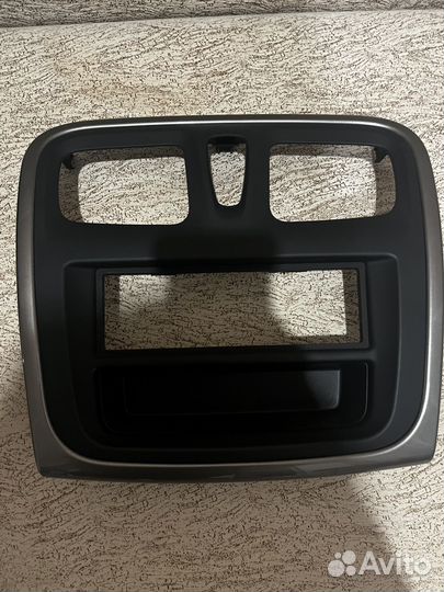 Рамка renault sandero