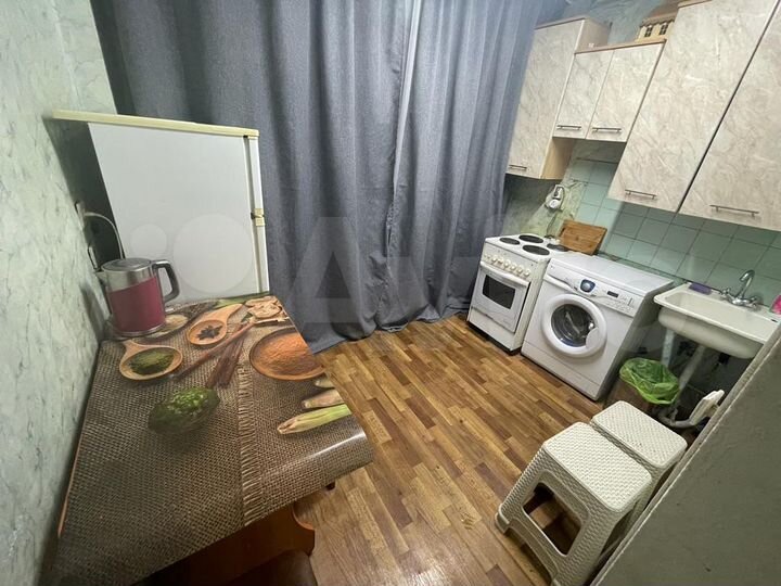 2-к. квартира, 43 м², 3/5 эт.