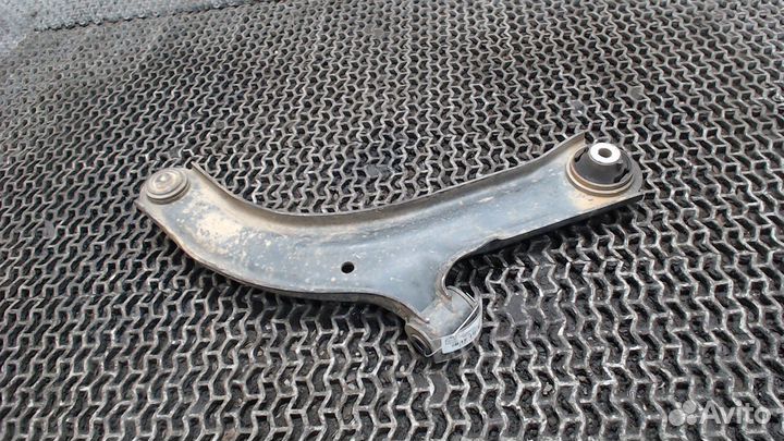 Рычаг подвески Nissan Tiida, 2006