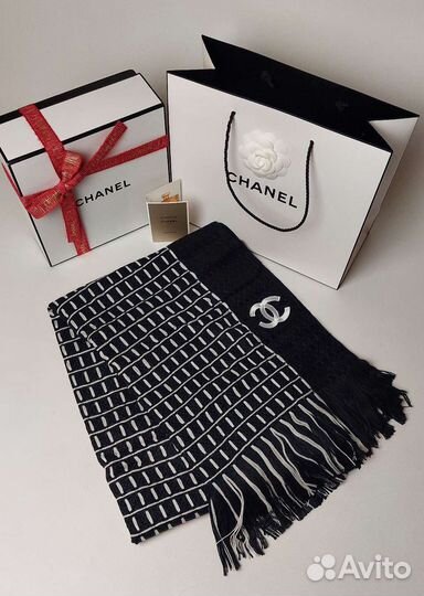 Шарф Chanel Gift collection