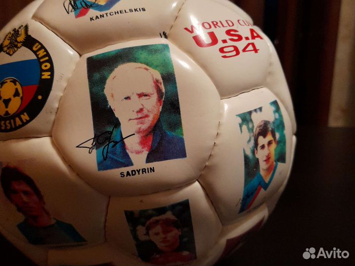 Футбольный мяч коллекционный с подписями Спартак