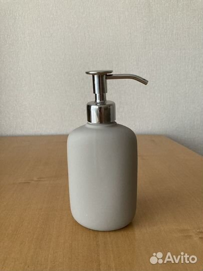 Флакон с дозатором для жидкого мыла