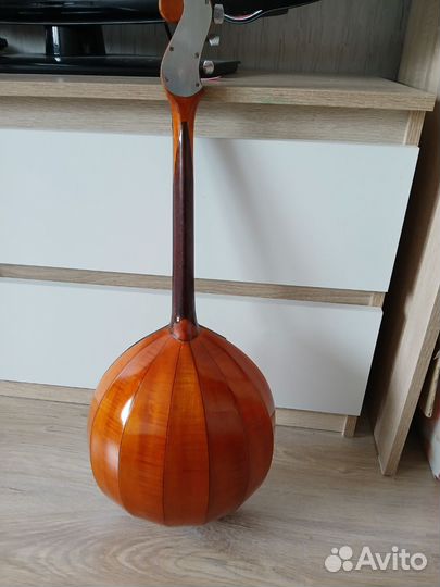 Домра малая трехструнная