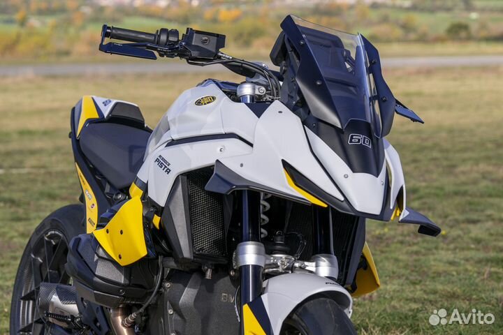 Puig BMW R1300GS pista