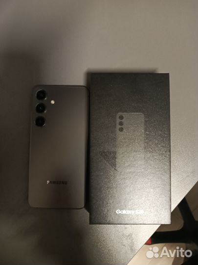 Samsung Galaxy S24, 8/256 ГБ
