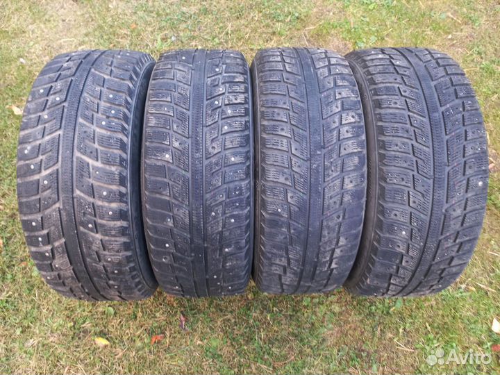 Kumho I'Zen KW22 16 R55 94T