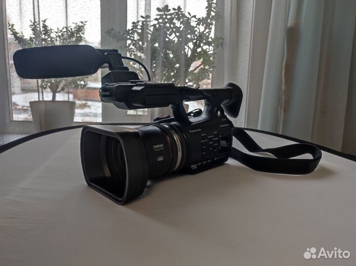 Видеокамера Panasonic AG-AC 90EN