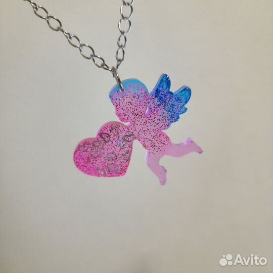 Кулон из эпоксидной смолы