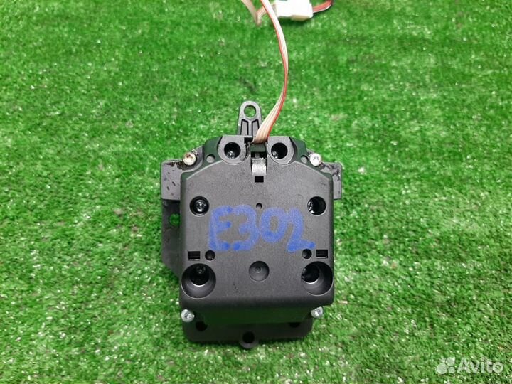 Блок кнопок Mercedes Benz C-Class W204 2008