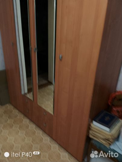 Шкаф 4 х створчатый