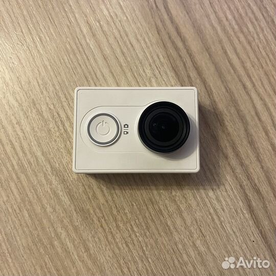 Экшн камера xiaomi yi
