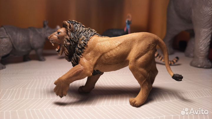 Фигурки животных papo schleich лев