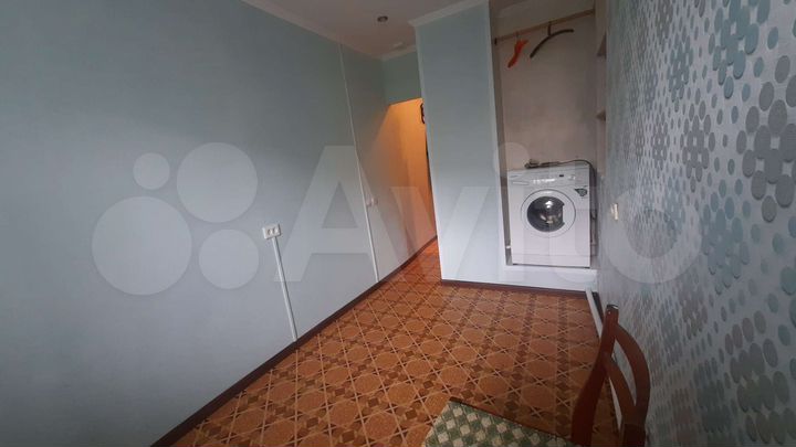 Комната 12 м² в 3-к., 1/2 эт.