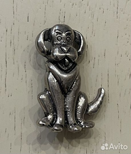 Брошь новая