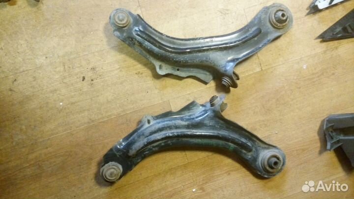 Рычаги на Рено Сценик 2 1.6 16кл МКПП