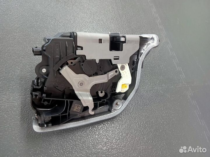 Системный замок двери BMW