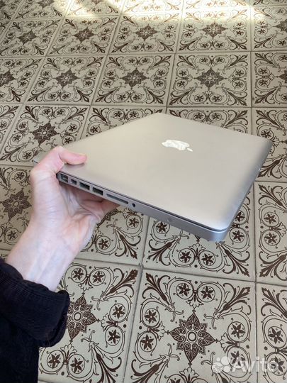 MacBook pro 13 mid 2010