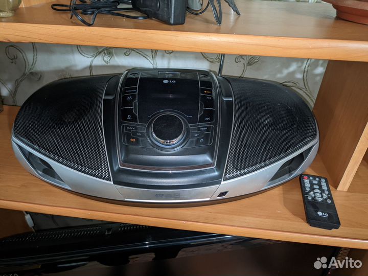 Магнитола LG SB-74