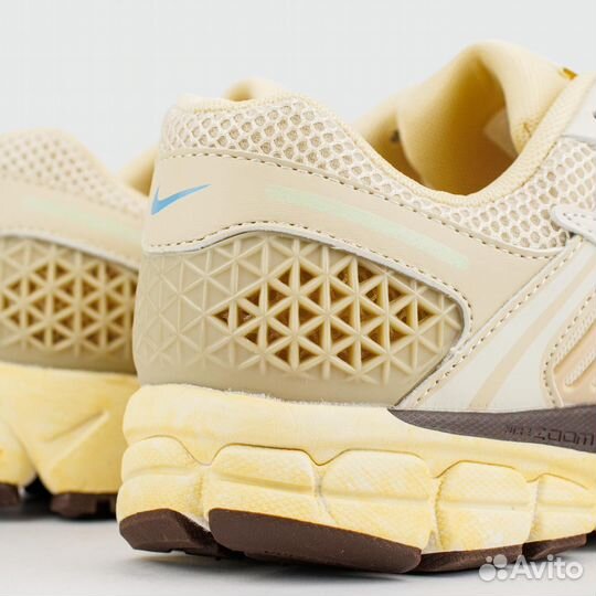 Кроссовки Nike zoom vomero 5 SP