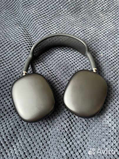 Apple AirPods Max Space Gray