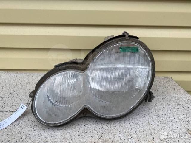 Фара Mercedes C w203