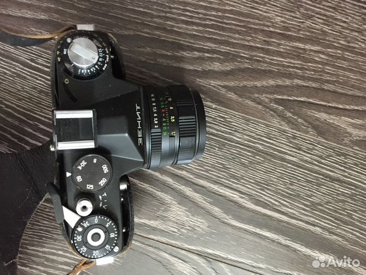 Фотоаппарат zenit-11 с объективом Гелиос 44М-4