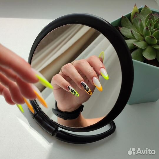 Мастер маникюра