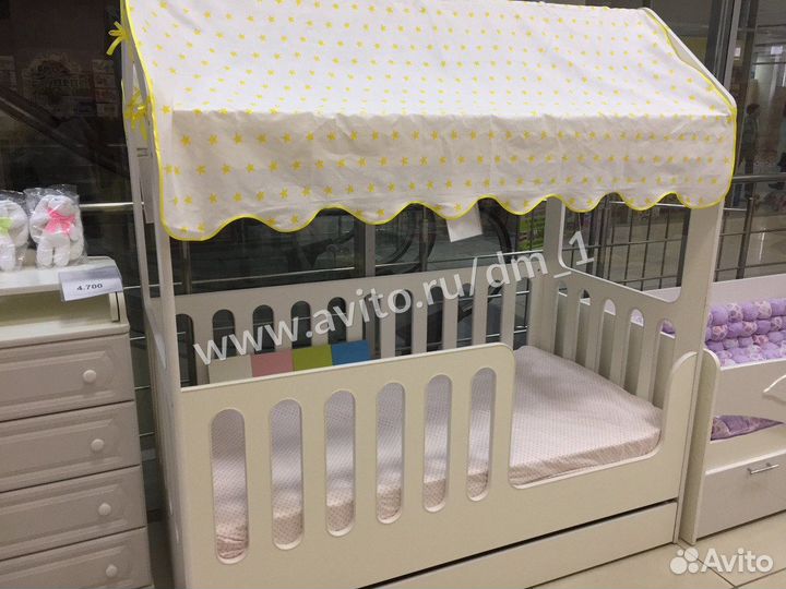 Кровать домик