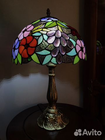 Лампа настольная в стиле Тиффани