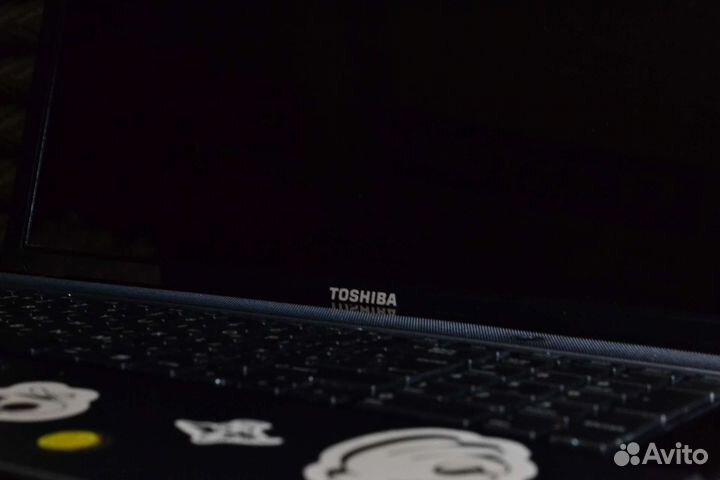 Ноутбук toshiba