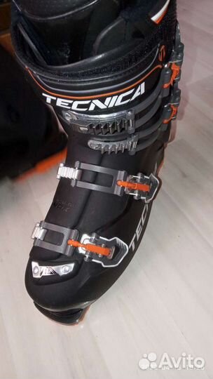 Горнолыжные ботинки