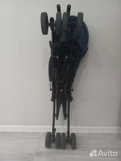 Коляска трость