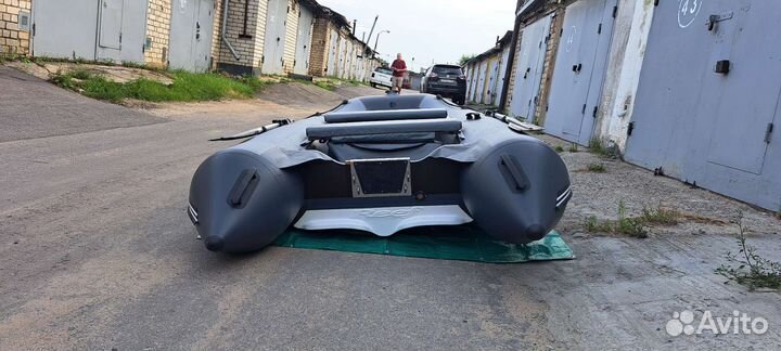 Лодка Reef 340 нднд