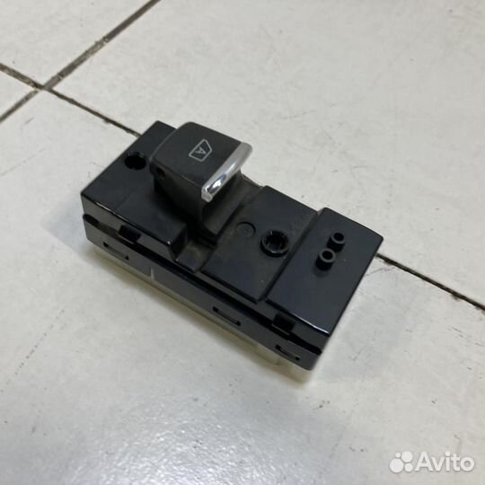 Кнопка стеклоподъемника Infiniti M M25 M37 M56 Y51