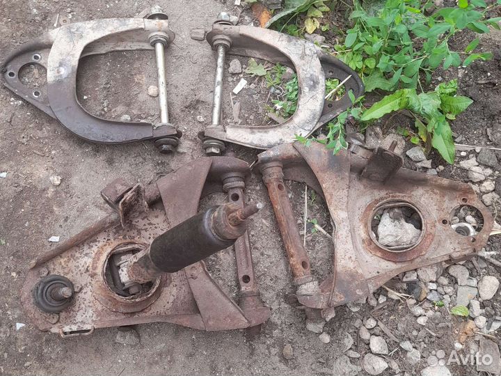 Рычаги верхние и нижние на Ваз