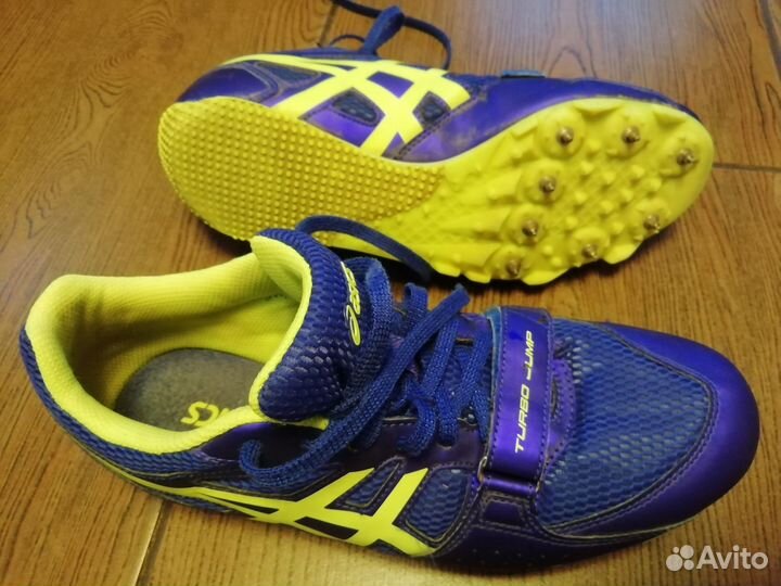 Шиповки asics для прыжков